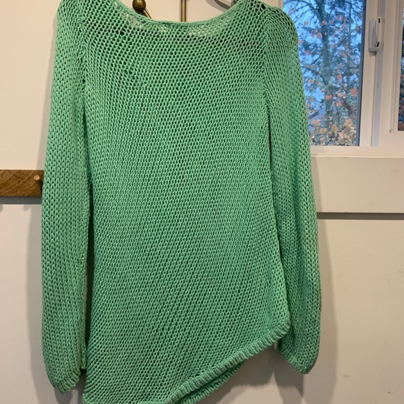 Club Monaco Italian wool sweater - Picture 3 of 7
